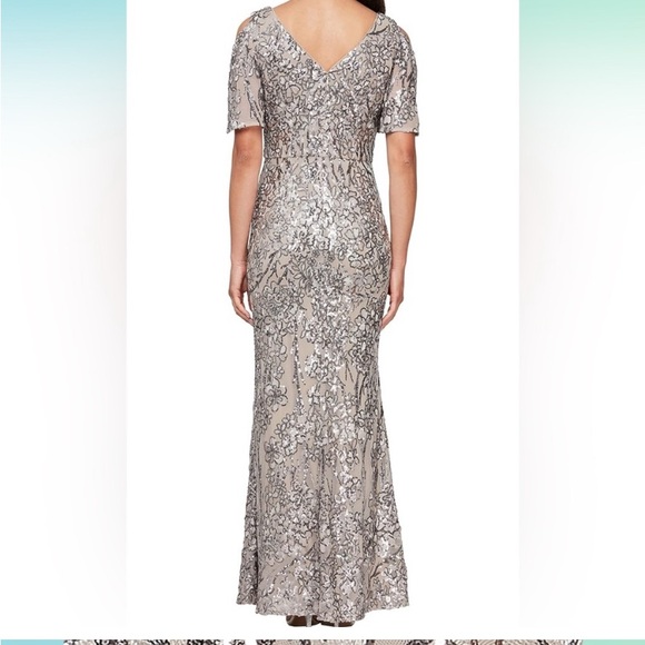 Gorgeous Dress - Picture 3 of 5